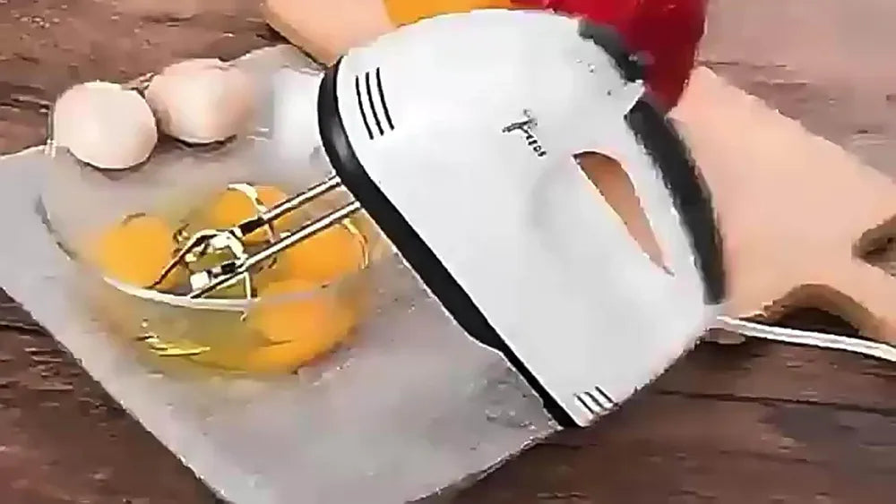 260W Hand Mixer Electric Lightweight Egg Beater, Handheld Food and Cake Mixer with Extra Long Beaters Dough Hooks Balloon Whisk with 7 Speed Settings